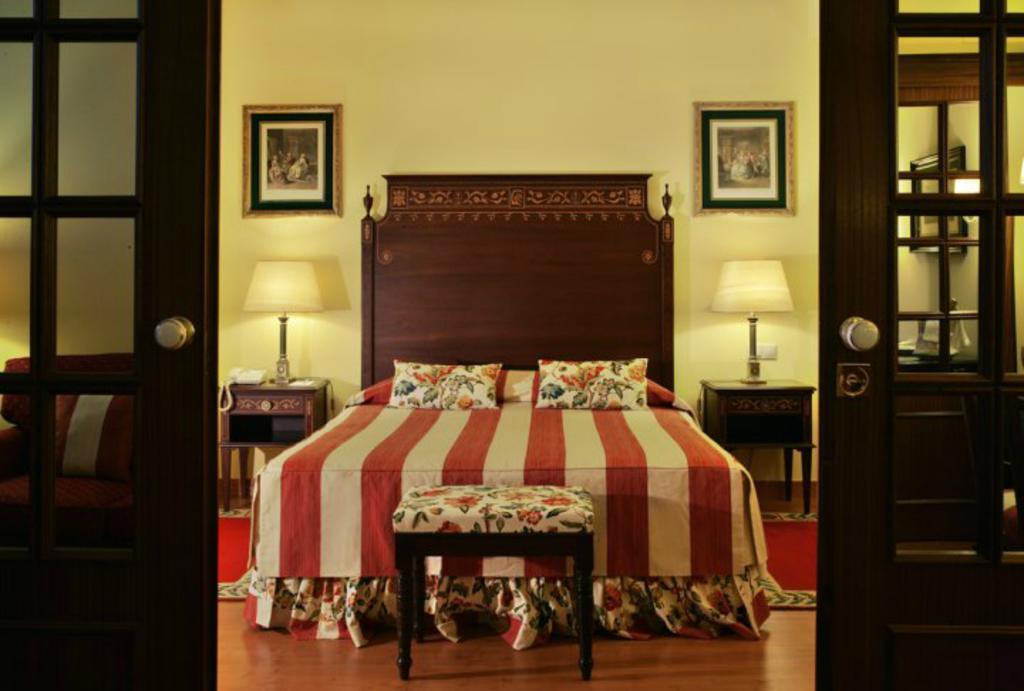 Hotel Avenida Palace Lisabona Cameră foto A bedroom at the hotel