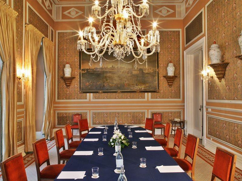 Hotel Avenida Palace Lisabona Exterior foto The meeting room