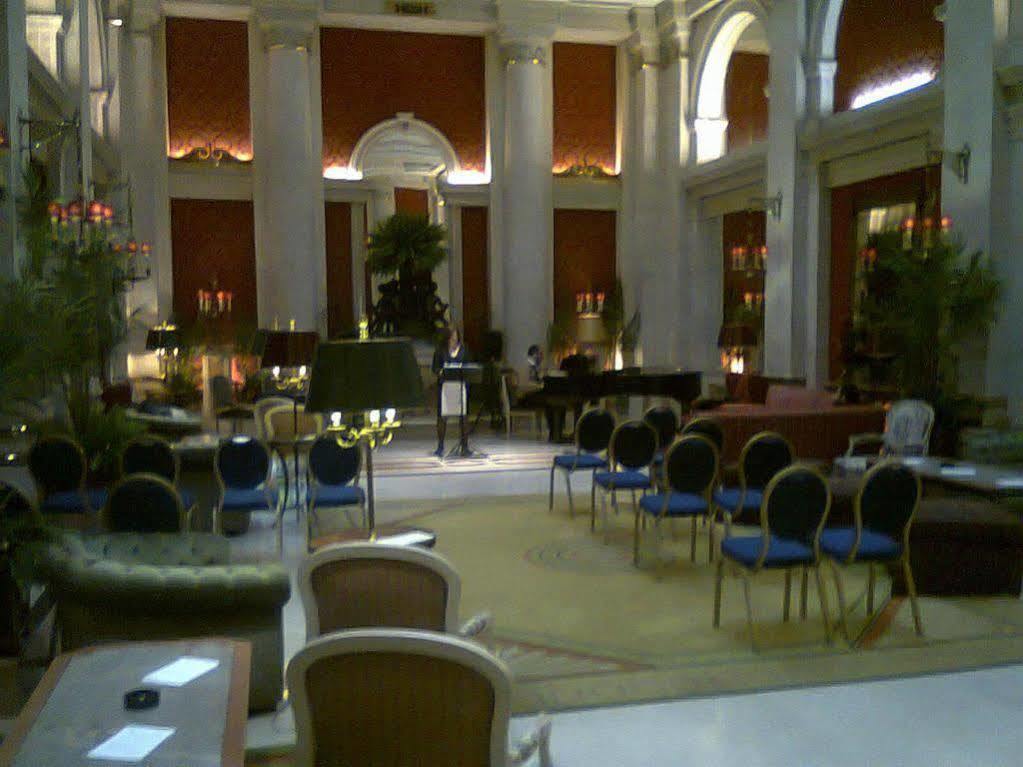 Hotel Avenida Palace Lisabona Exterior foto The interior of the hotel